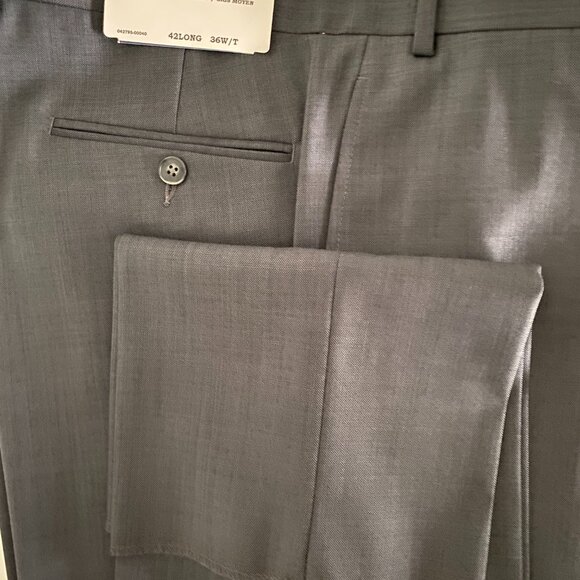 Men's 42L CHAPS Medium Grey Suit. - Picture 7 of 10